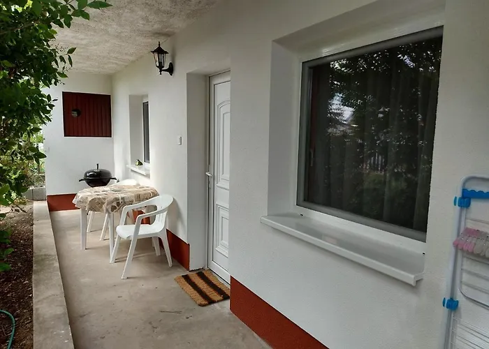 Nora Apartman
